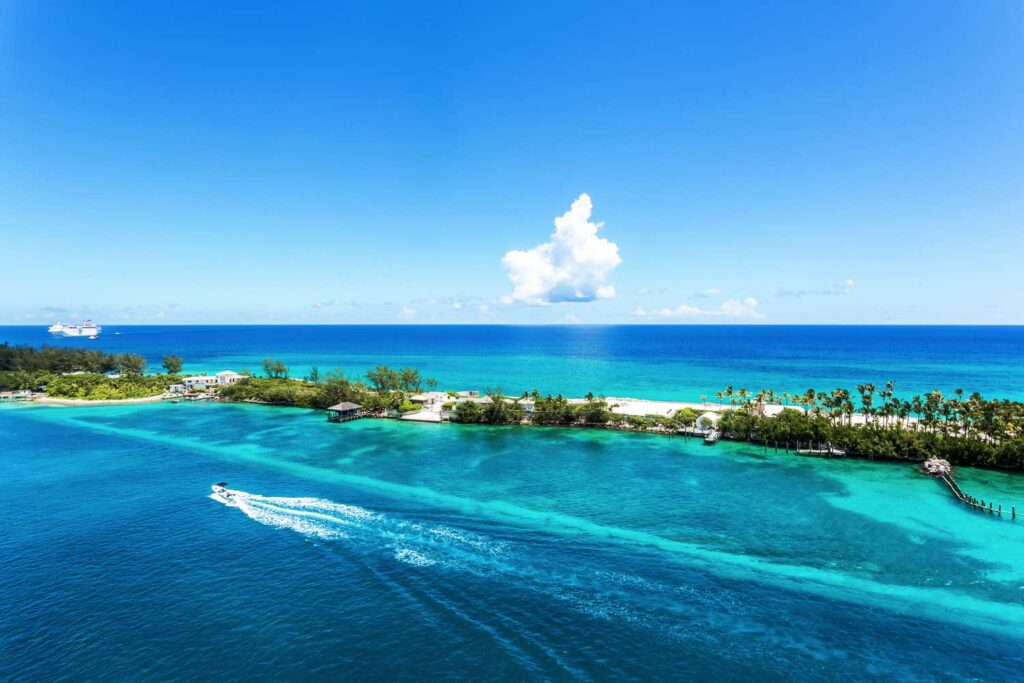 Top Must-See Attractions in Nassau, Bahamas